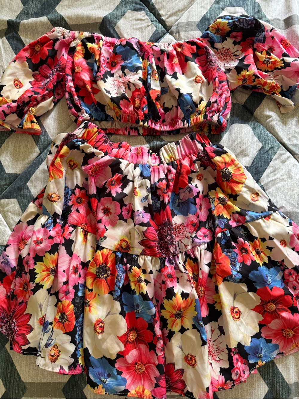 Floral Off-Shoulder Crop Top & Skirt Set - Multicolor Floral
